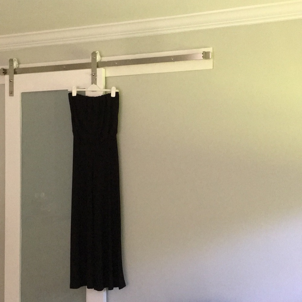 Black strapless jumper